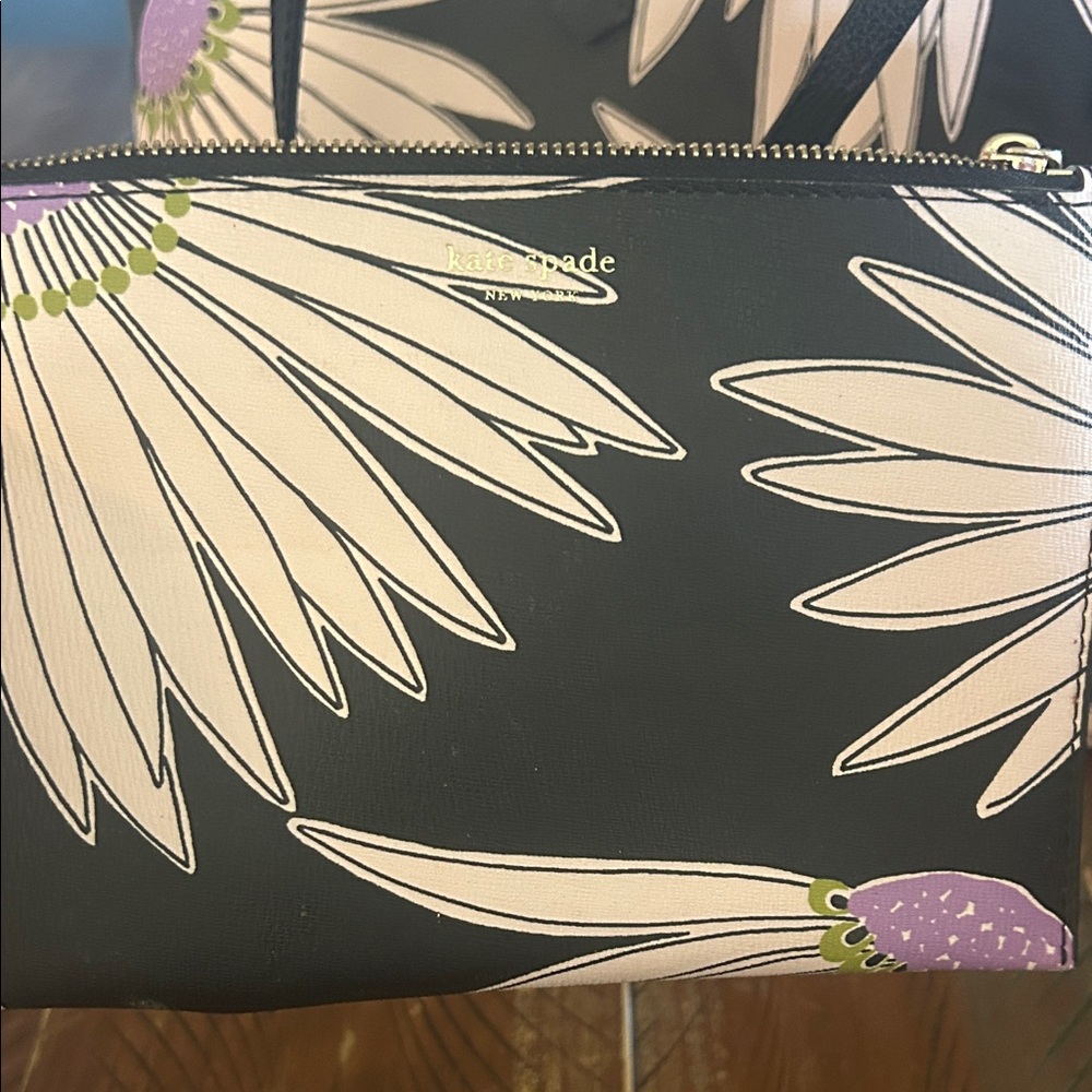 Floral Kate Spade Tote Bag - Picture 7 of 9